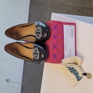 LIKE NEW Tory Burch Liana 45MM Pump Calf Leather Size 8.5 Perfect Black 001